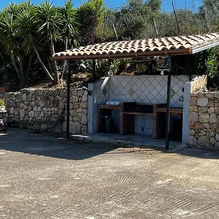 Feriehus La Ginestra Vacanze Mare-terme-campagna Castellammare del Golfo